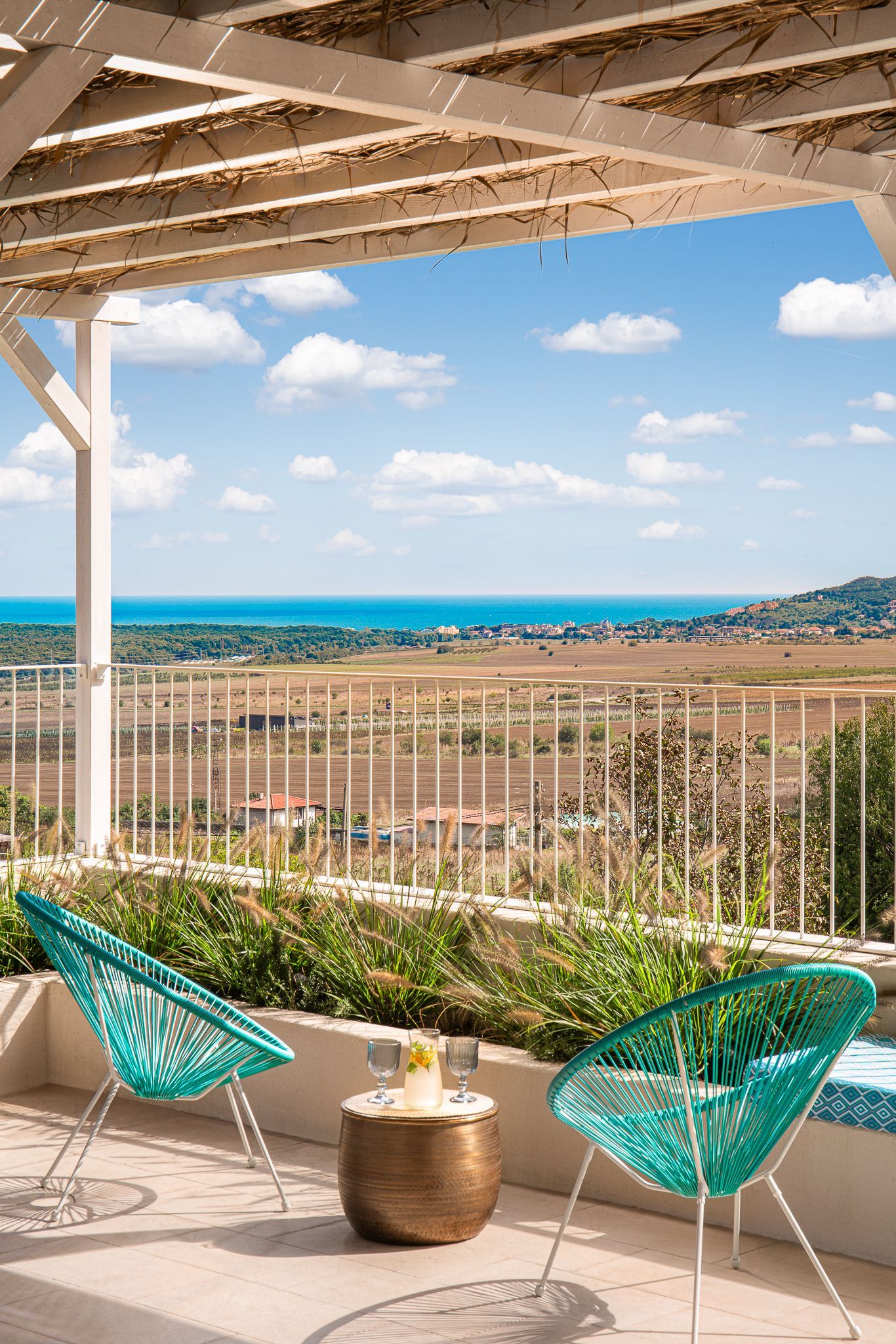 Lounge terrace